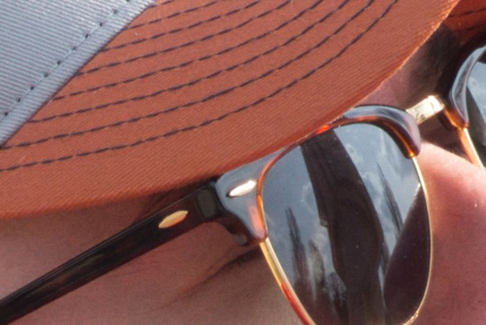 Der Ausschnitt der Luminar-Bearbeitung zeigt nach dem Entrauschen gute Details, das Rauschen ist aber nicht grundsätzlich weg. (Bild: Tobias Költzsch/Golem.de)